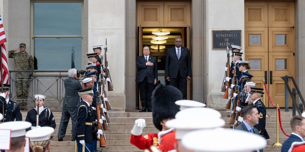 https://media.defense.gov/2023/Jan/12/2003144316/-1/-1/0/230112-D-XI929-2004.JPG